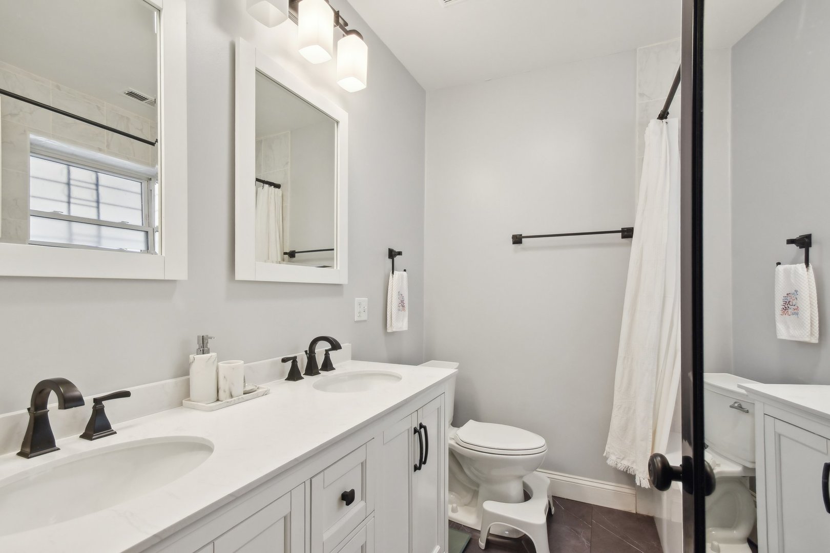 4442 North Hazel Street, Unit T Chicago, IL 60640 - Photo 17 of 30