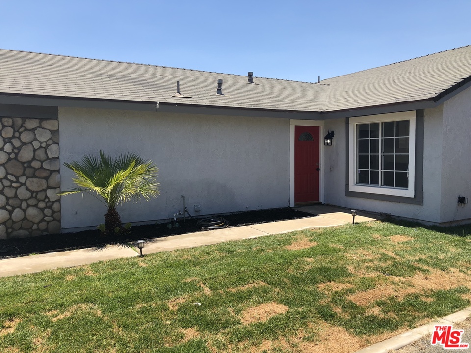 1880 Murrieta Road Perris, CA 92571 - Photo 2 of 5