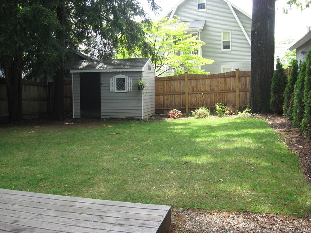 74 Perkins Street Springfield, MA 01118 - Photo 3 of 33 Gallery Image 3