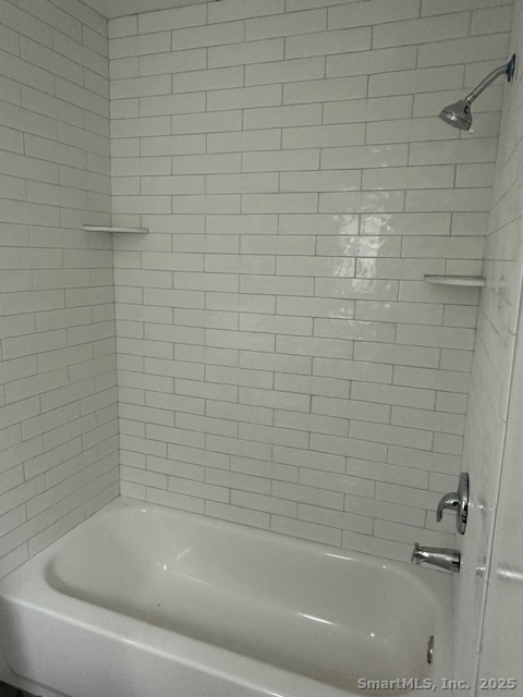 2078 Seaview Avenue, Unit 2 Bridgeport, CT 06610 - Photo 6 of 7