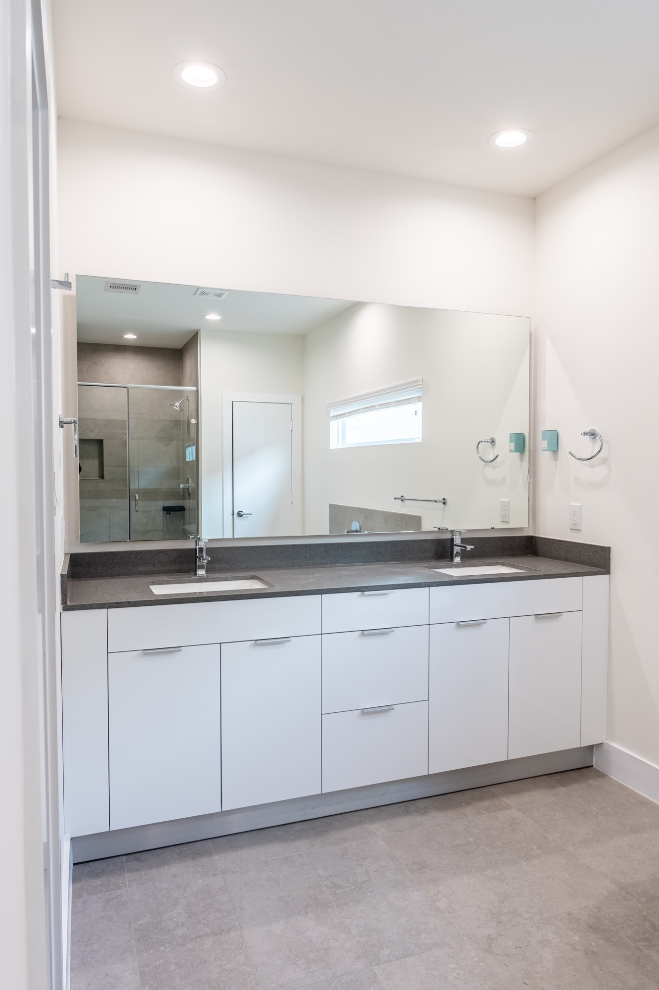 5416 Robusto Place Houston, TX 77091 - Photo 11 of 21 Master bathroom - all cabinets in house are soft close