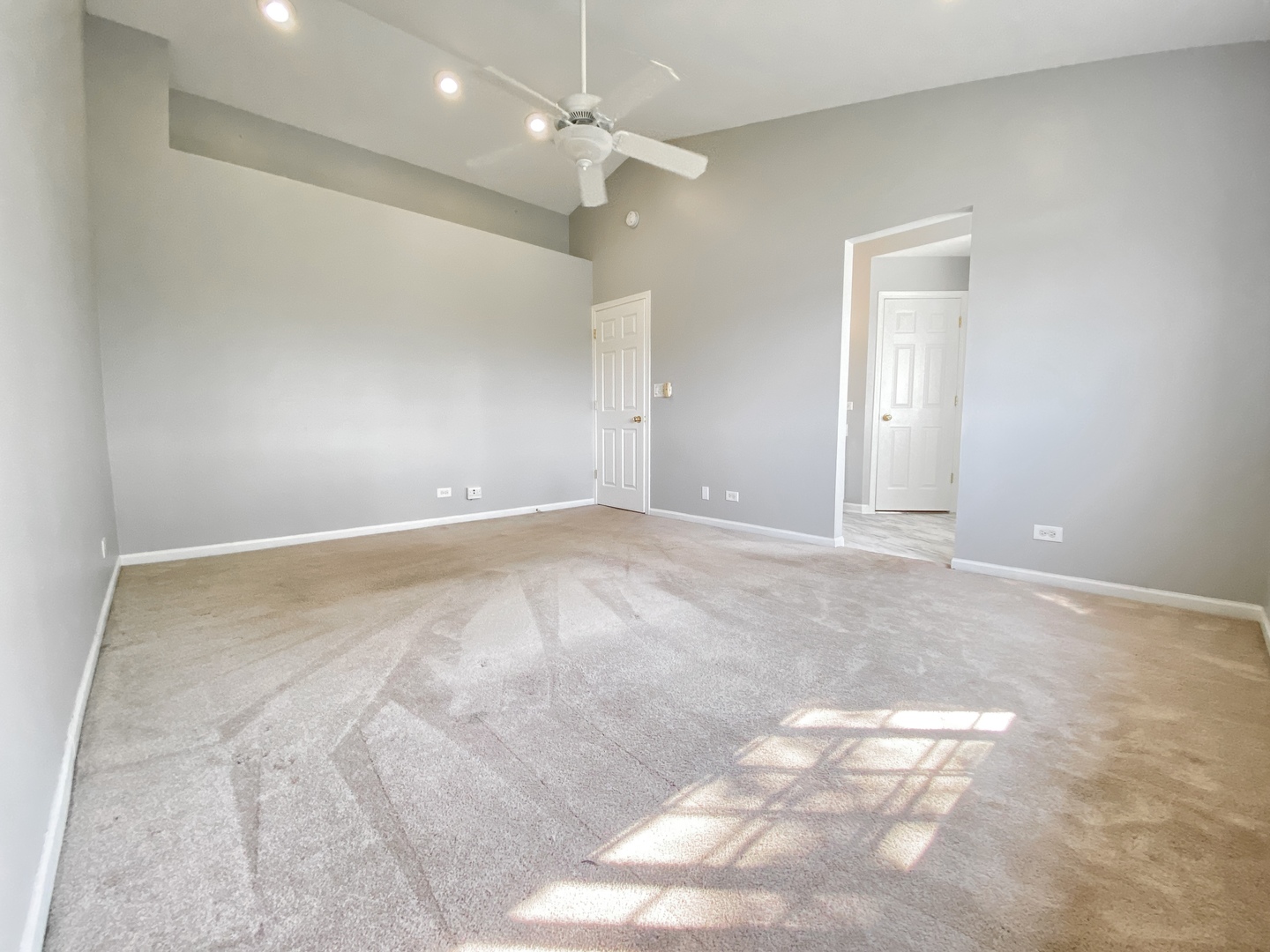 2443 Baldwin Court Aurora, IL 60503 - Photo 21 of 51 a view of an empty room
