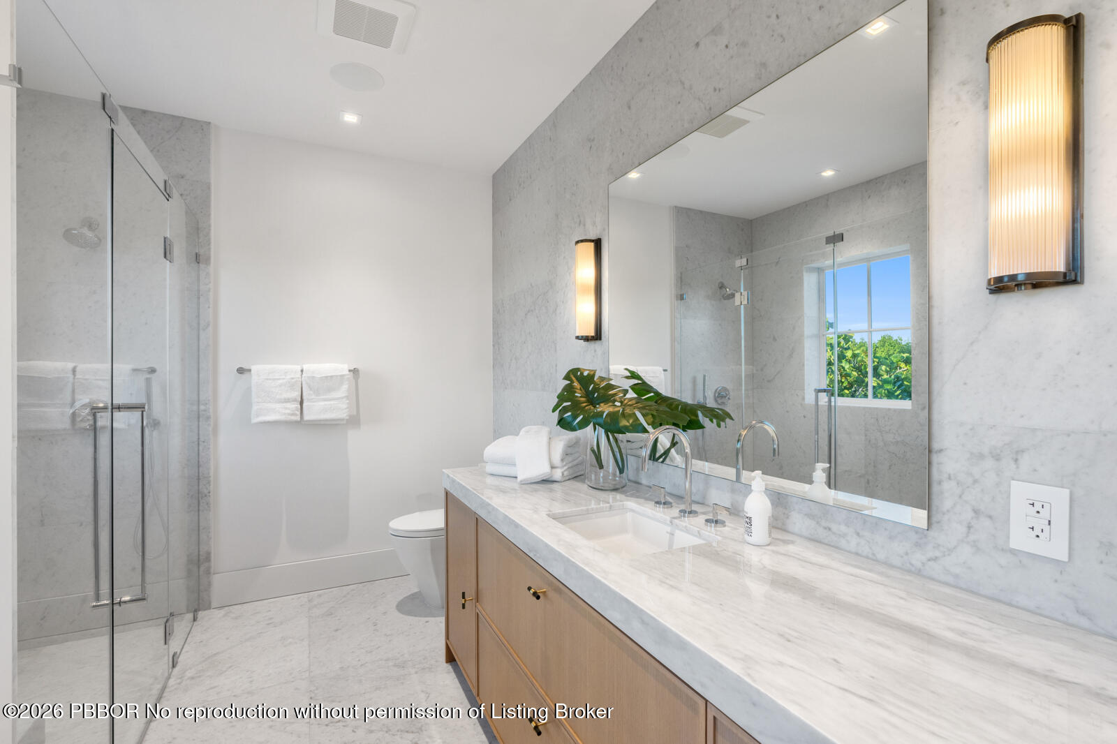 2219 Ibis Isle Road East Palm Beach, FL 33480 - Photo 36 of 64 Primary Bath 1