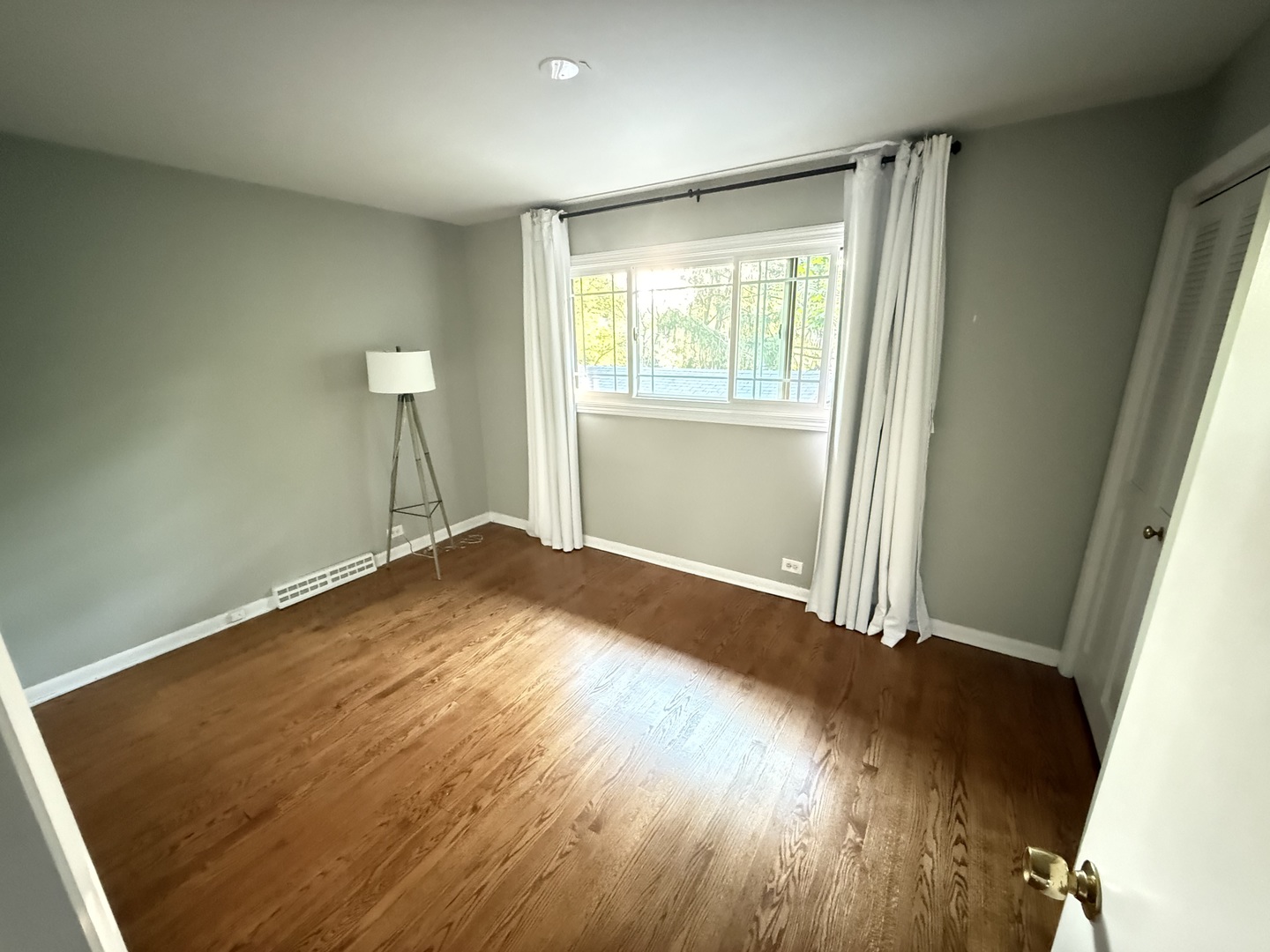 36 Washington Road, Unit 1 Lake Forest, IL 60045 - Photo 3 of 8