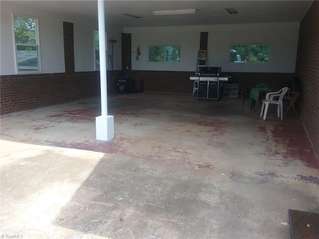 284 Countryside Road Harmony, NC 28634 - Photo 29 of 29 Extra large Carport