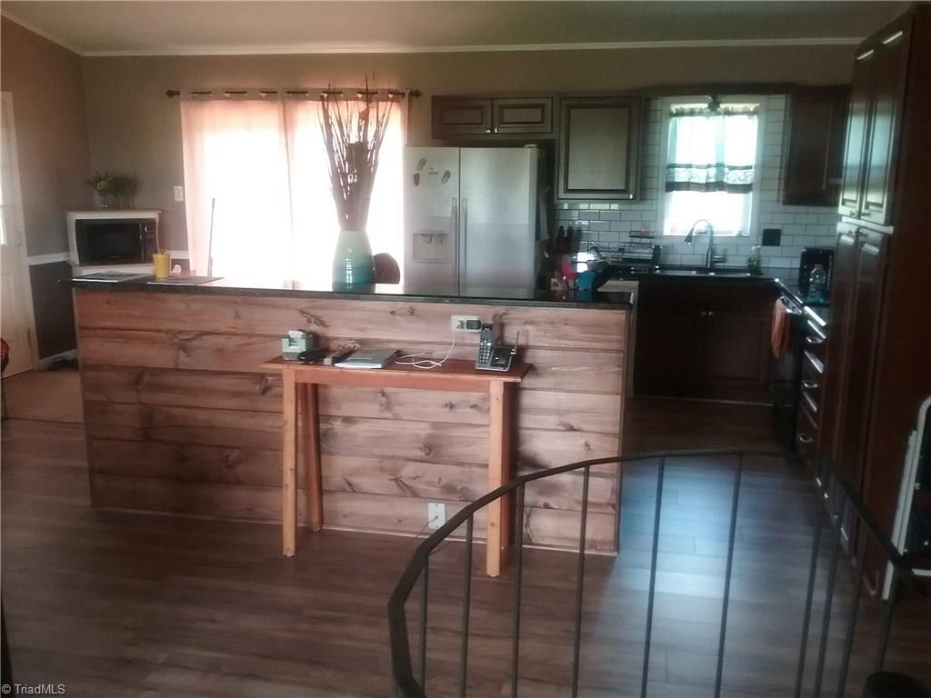 284 Countryside Road Harmony, NC 28634 - Photo 5 of 29 Kitchen with access to deck