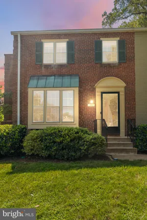 $825,000 | 4852 Bradley Boulevard, Unit 224, Chevy Chase, MD 20815