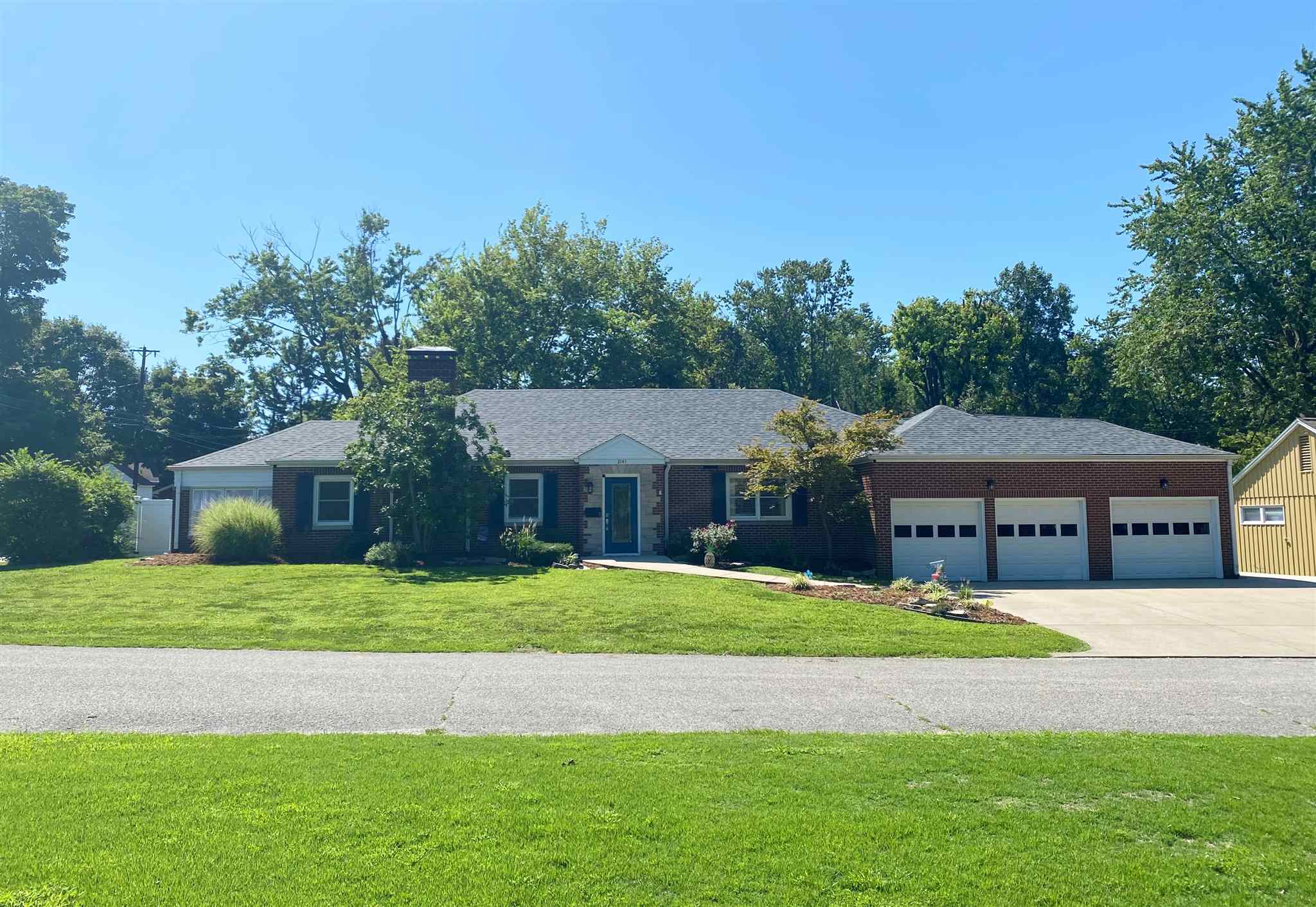 2141 Ridge Road Vincennes, IN 47591 - Photo 1 of 26 Gallery Image 1