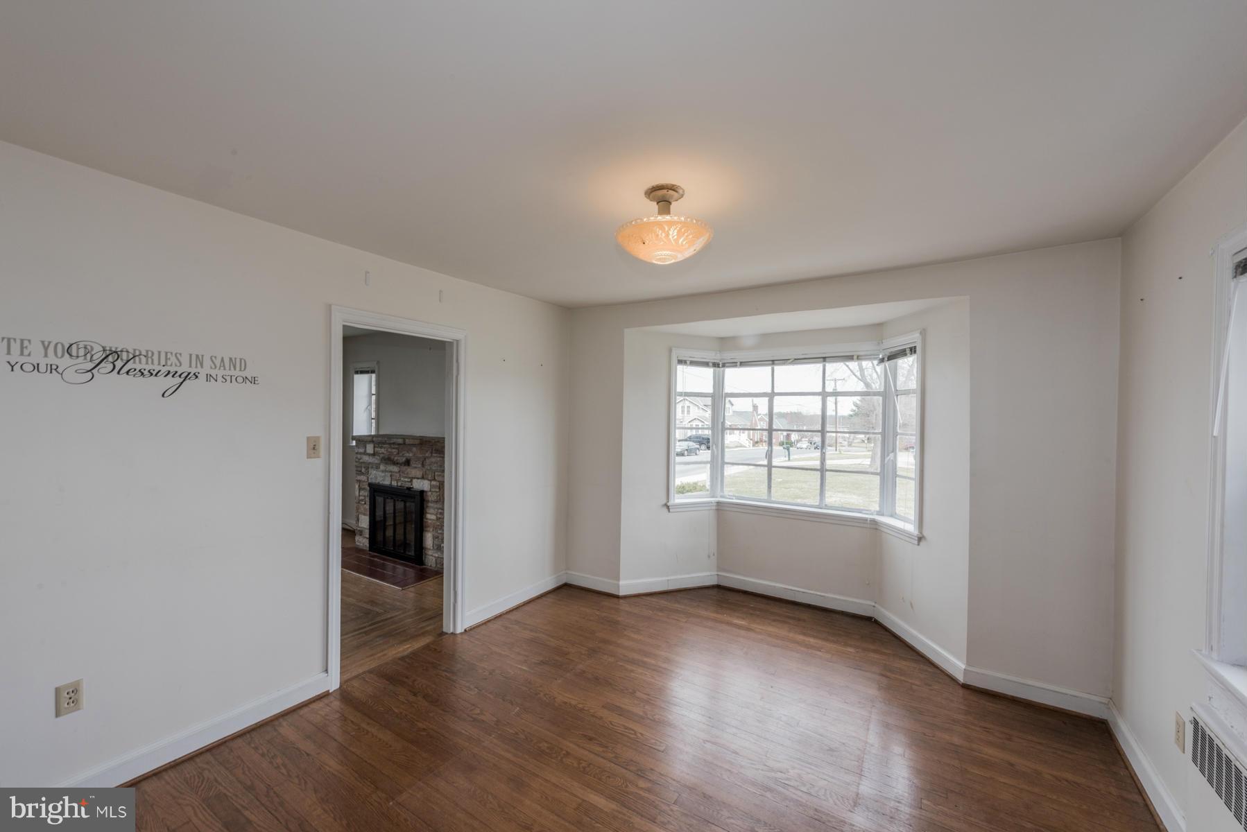 54 George Street Taneytown, MD 21787 - Photo 11 of 22 Dining Room