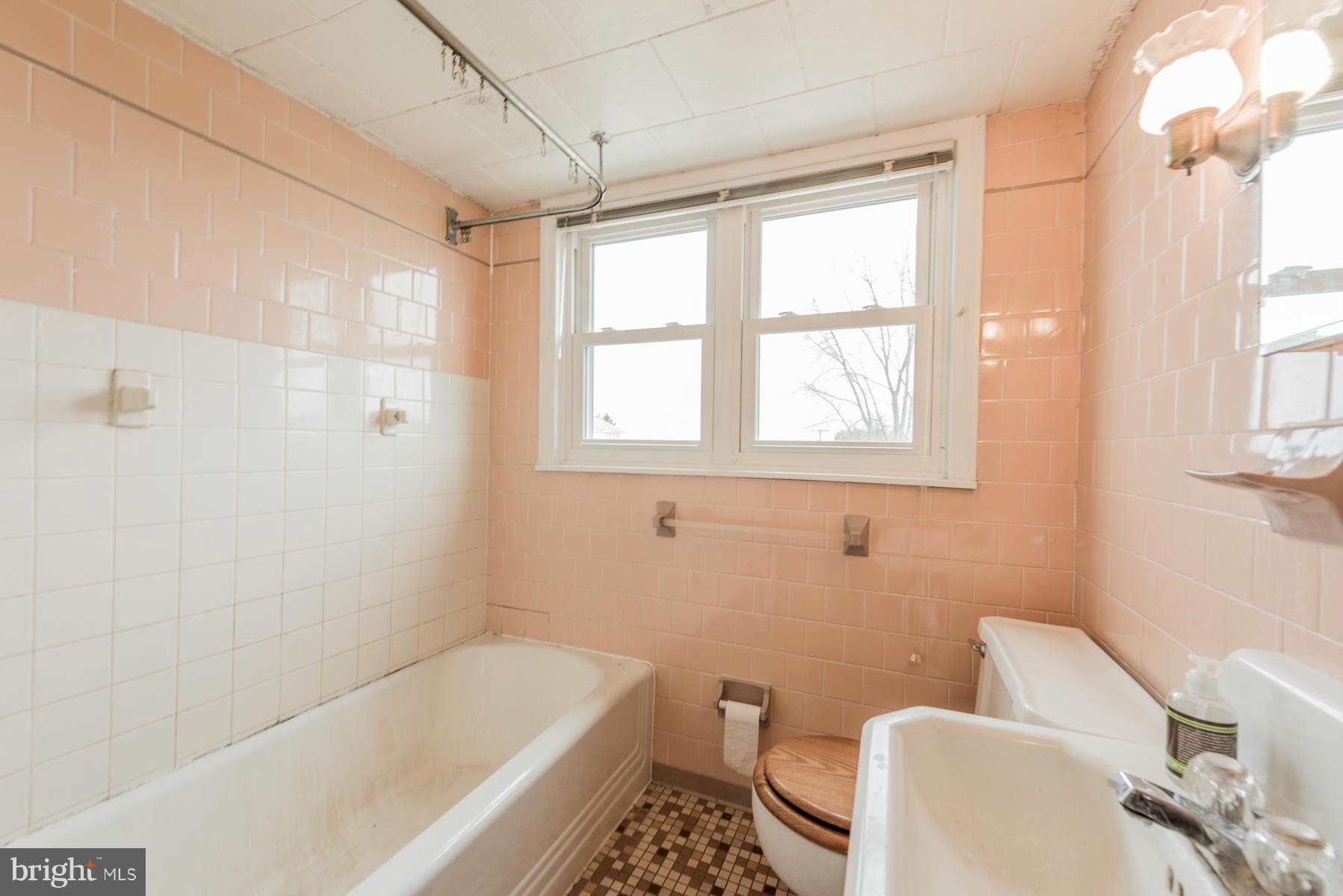 54 George Street Taneytown, MD 21787 - Photo 16 of 22 Upper Level Bath