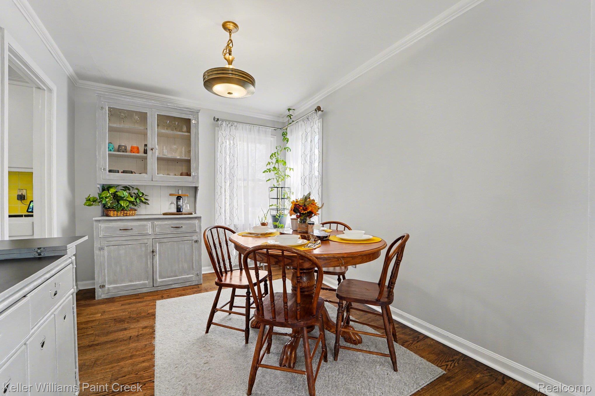 1404 West Eleven Mile Road Berkley, MI 48072 - Photo 3 of 20 Decorated in modern neutral tones throughout every level.