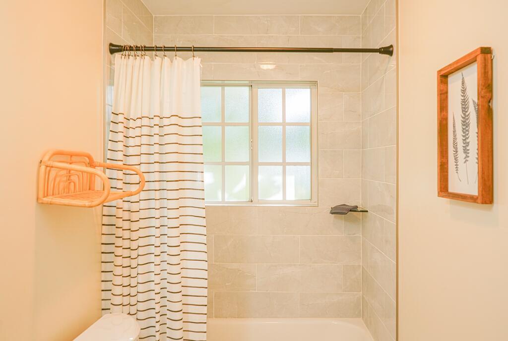 231 Bamboo Road, Unit 1 Palm Beach Shores, FL 33404 - Photo 19 of 27 Second Bathroom