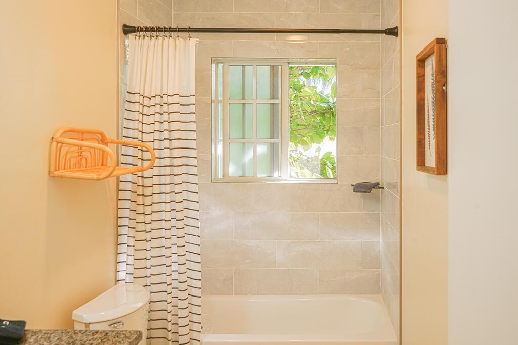 231 Bamboo Road, Unit 1 Palm Beach Shores, FL 33404 - Photo 20 of 27 Second Bathroom