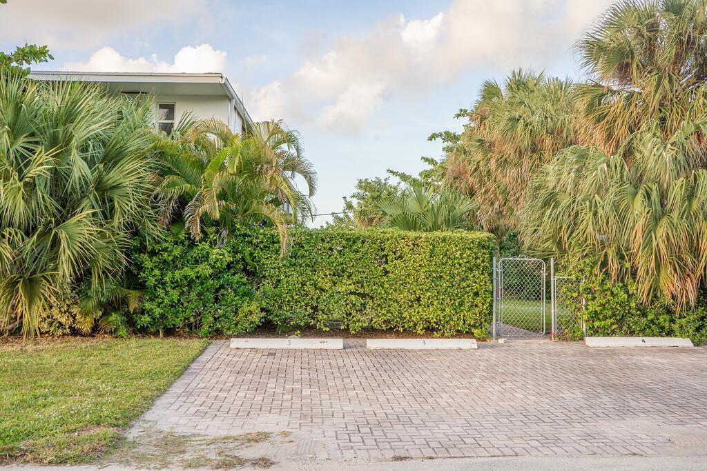231 Bamboo Road, Unit 1 Palm Beach Shores, FL 33404 - Photo 27 of 27 Backyard