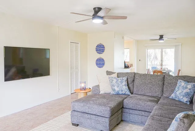 $2,300 | 231 Bamboo Road, Unit 1, Palm Beach Shores, FL 33404