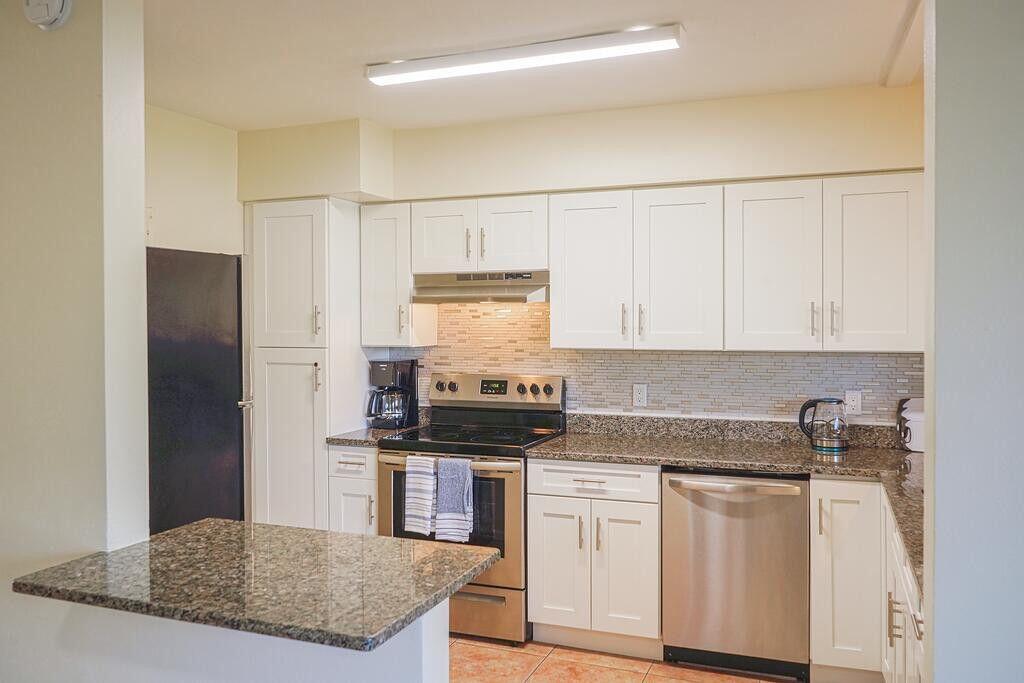 231 Bamboo Road, Unit 1 Palm Beach Shores, FL 33404 - Photo 8 of 27 Kitchen Area