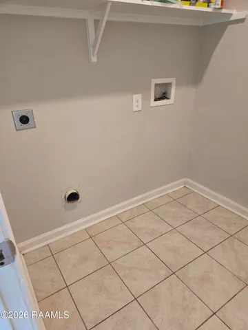 $221,900 | 209 Marshfield Drive, Lafayette, LA 70507