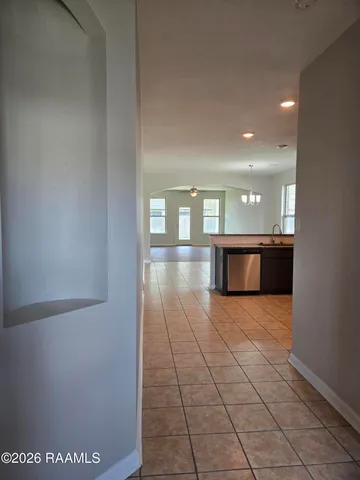 $221,900 | 209 Marshfield Drive, Lafayette, LA 70507