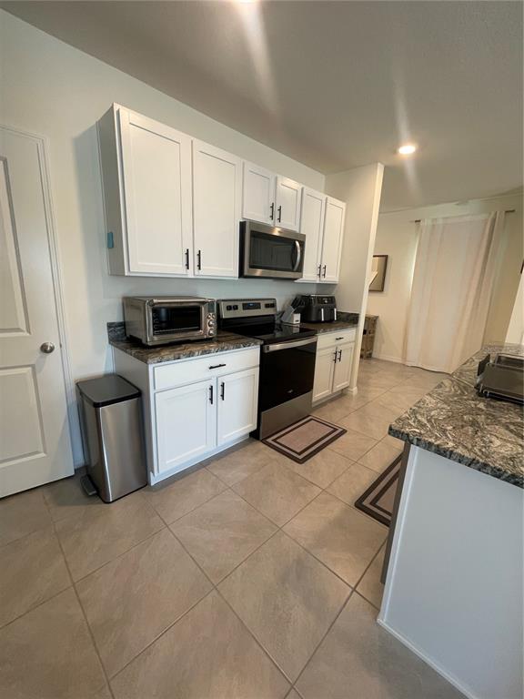 33762 Jasmine Star Loop Wesley Chapel, FL 33543 - Photo 4 of 21