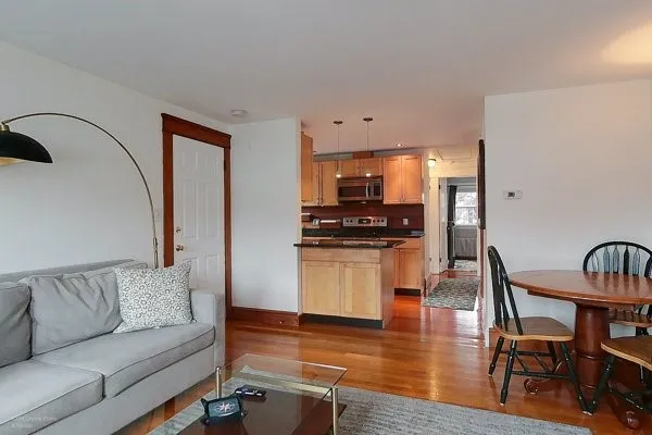 $6,500 | 27 Vaughan Avenue, Newport, RI 02840