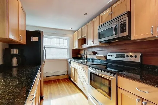 $6,500 | 27 Vaughan Avenue, Newport, RI 02840