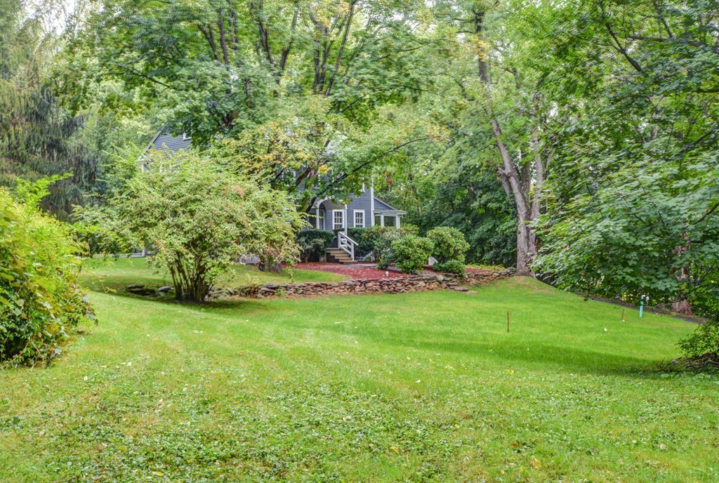 36 Cooper Road Sturbridge, MA 01518 - Photo 26 of 30