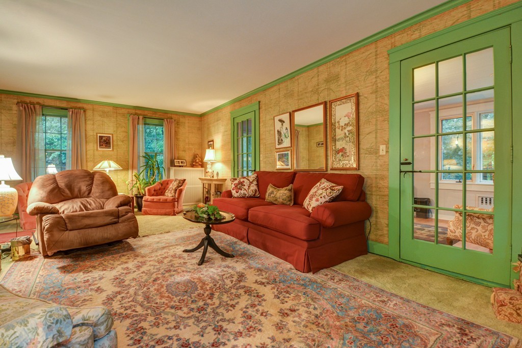 36 Cooper Road Sturbridge, MA 01518 - Photo 4 of 30