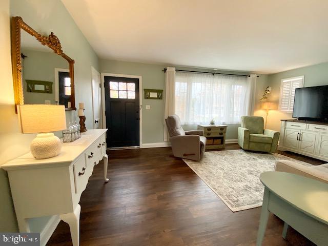 519 Cleveland Road Linthicum Heights, MD 21090 - Photo 10 of 26 Gallery Image 10