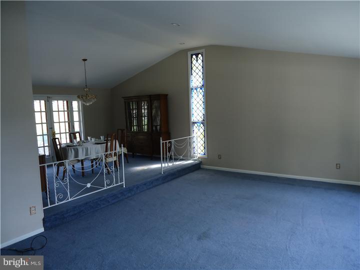7201 Orwell Road Philadelphia, PA 19119 - Photo 15 of 24 Great Room