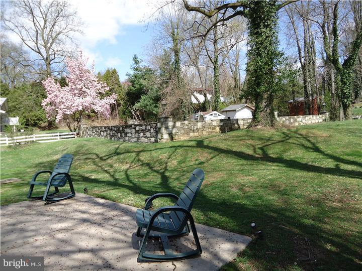 7201 Orwell Road Philadelphia, PA 19119 - Photo 21 of 24 Patio