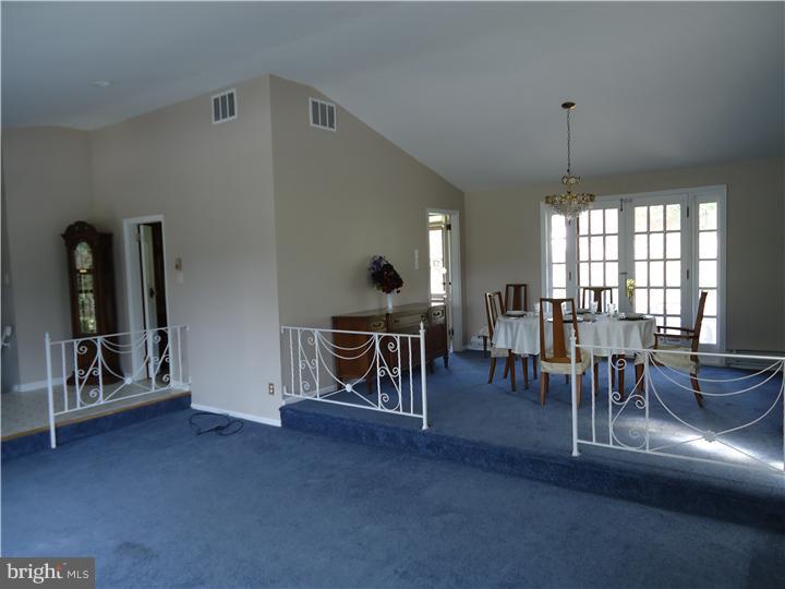 7201 Orwell Road Philadelphia, PA 19119 - Photo 5 of 24 Great Room