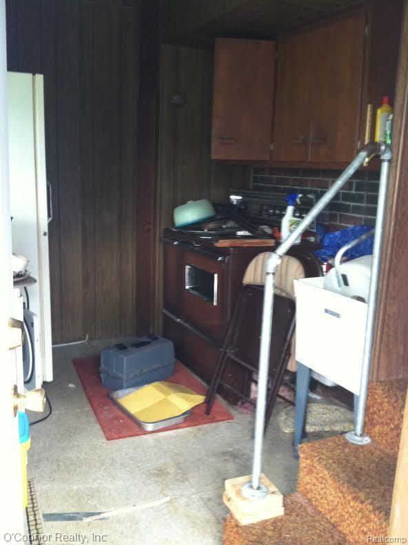 501 Wadhams Road St. Clair, MI 48079 - Photo 6 of 13 501 Wadhams - 3.jpg