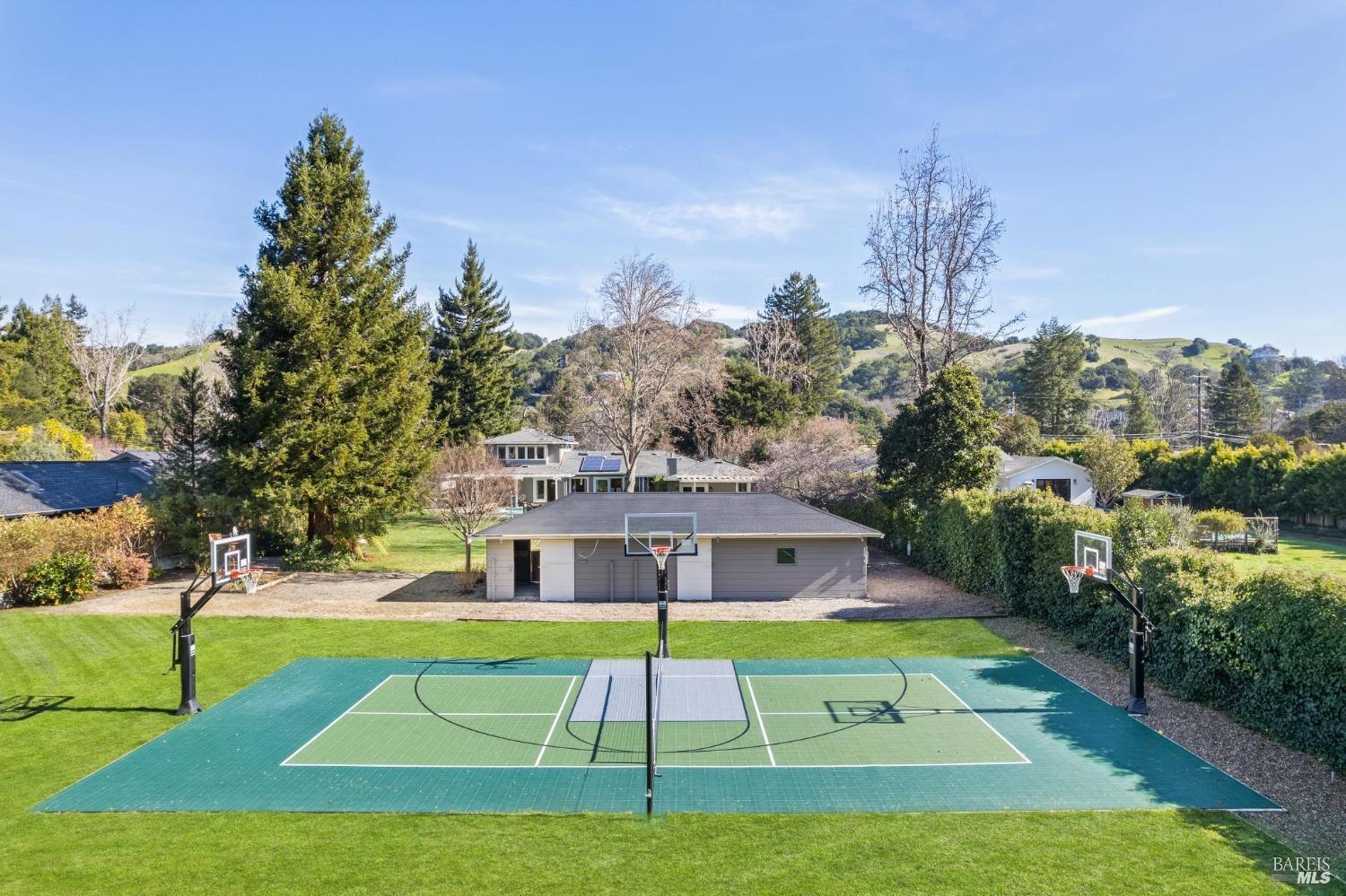 1321 Butterfield Road San Anselmo, CA 94960 - Photo 4 of 37