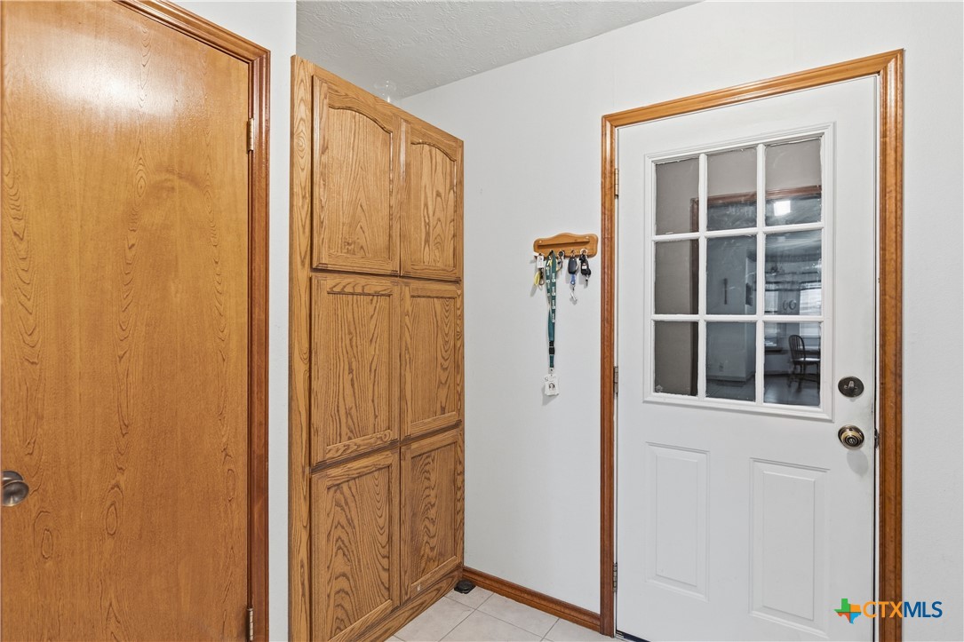 127 Santa Fe Ridge Seguin, TX 78155 - Photo 16 of 31 a view of an entryway