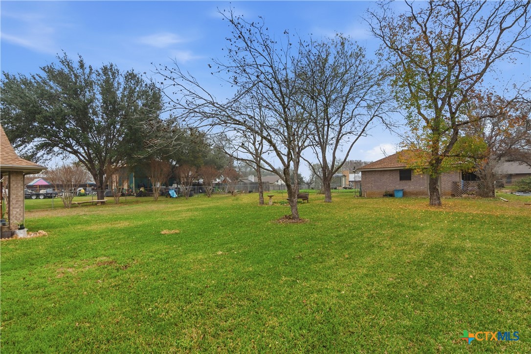 127 Santa Fe Ridge Seguin, TX 78155 - Photo 27 of 31 a huge green field with lots of trees