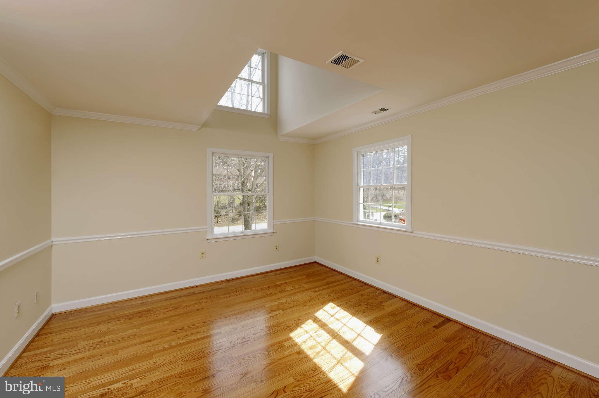 1012 Union Church Road McLean, VA 22102 - Photo 18 of 22 Bedroom Suite 5