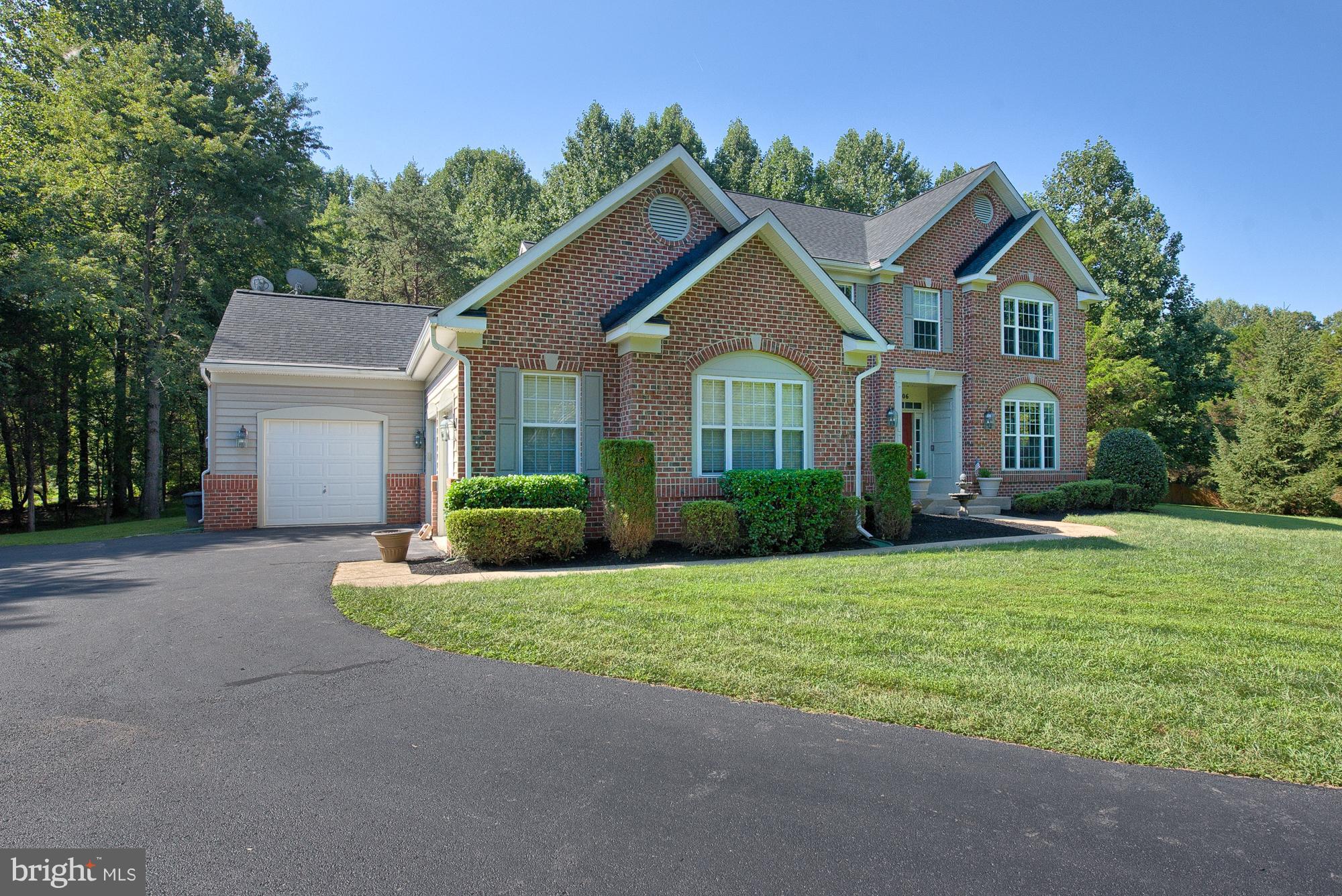 8306 Brink Road Laytonsville, MD 20882 - Photo 2 of 30 5 bedroom 4.5 bath beauty with 3 car garage