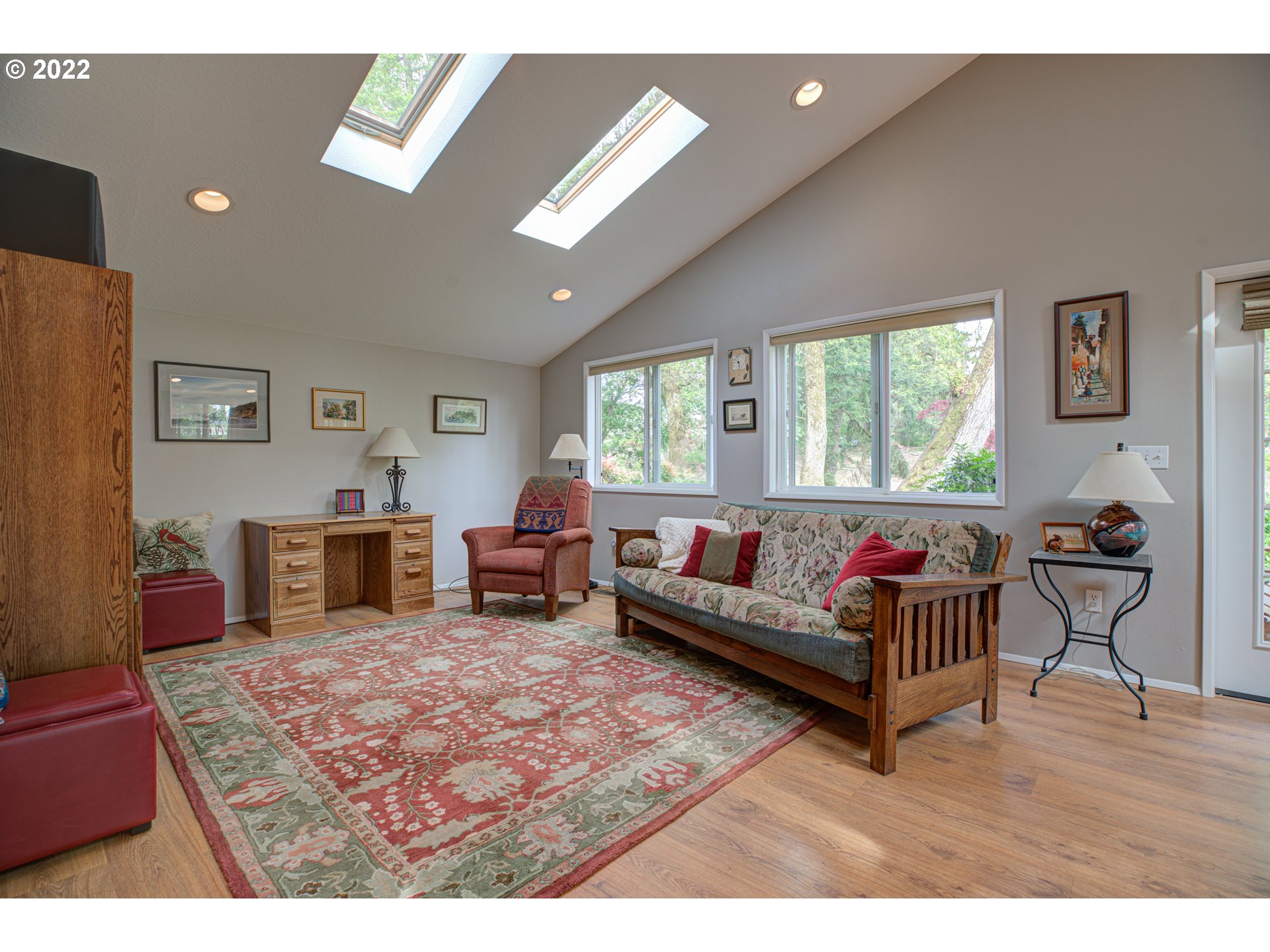 19352 South South End Road Oregon City, OR 97045 - Photo 11 of 32 Family Room