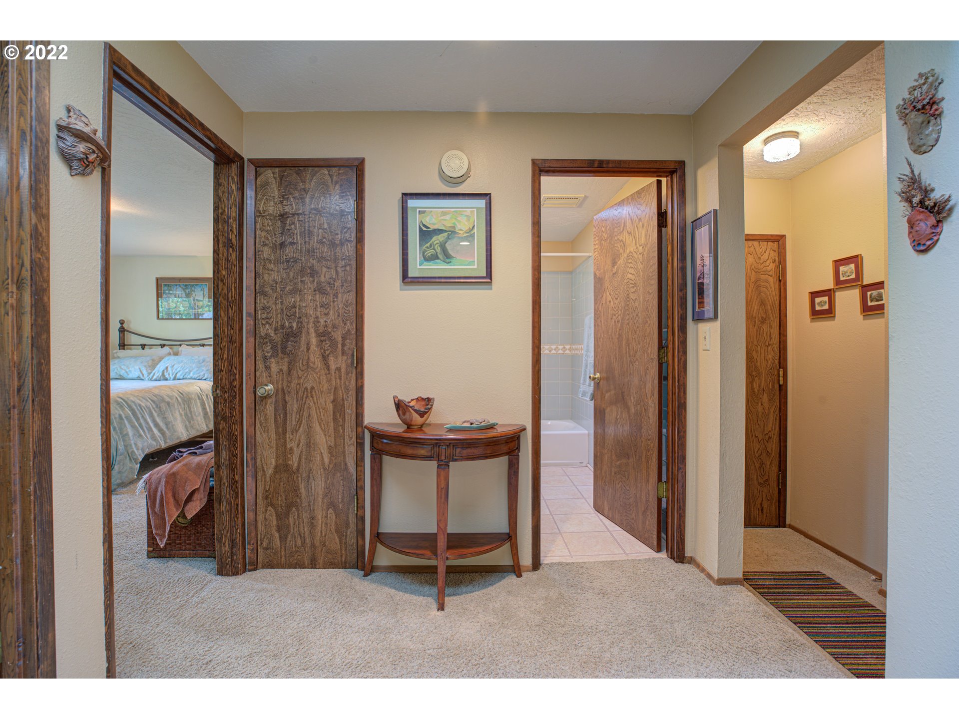 19352 South South End Road Oregon City, OR 97045 - Photo 16 of 32 Hallway