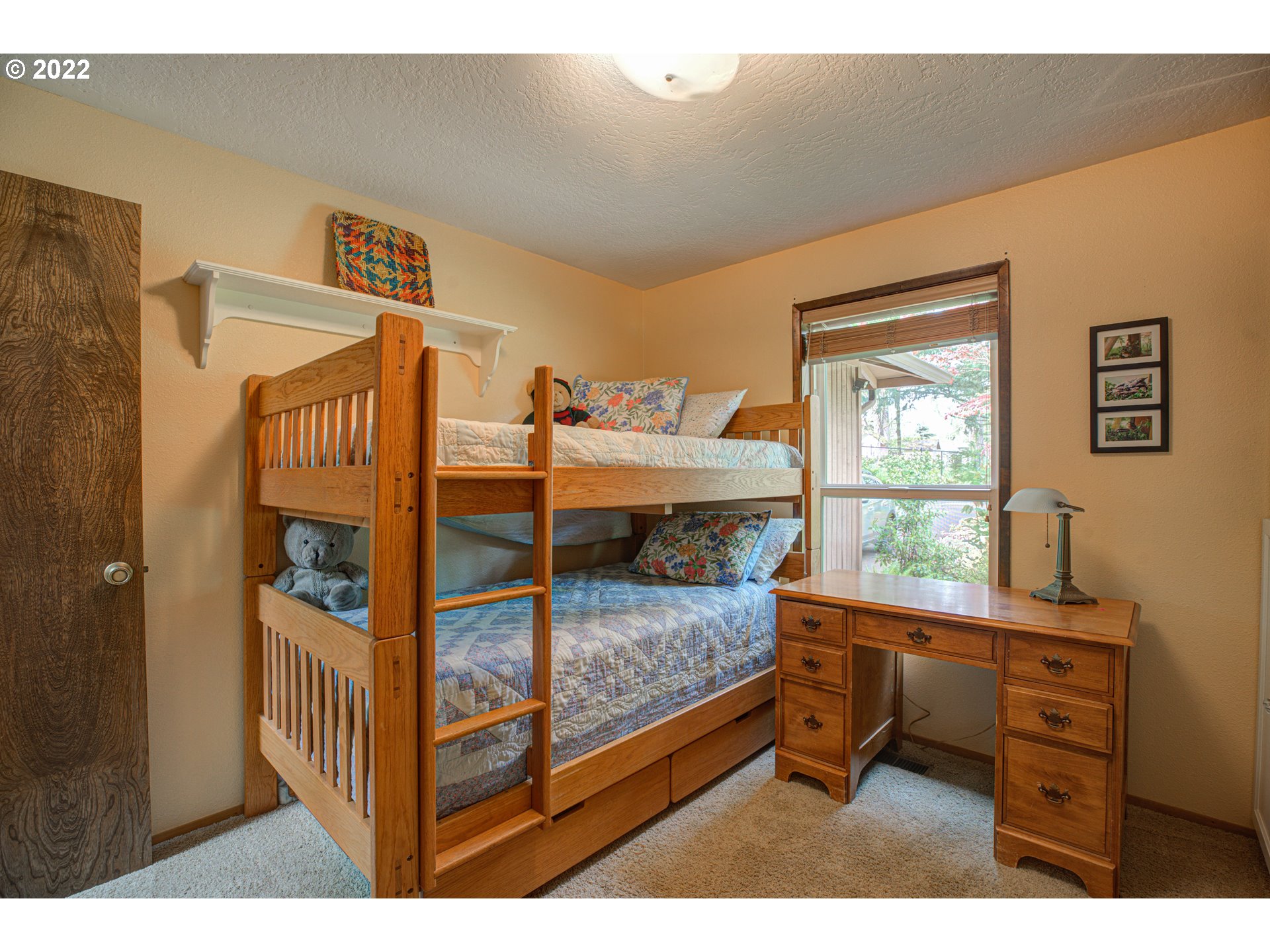 19352 South South End Road Oregon City, OR 97045 - Photo 23 of 32 Bedroom