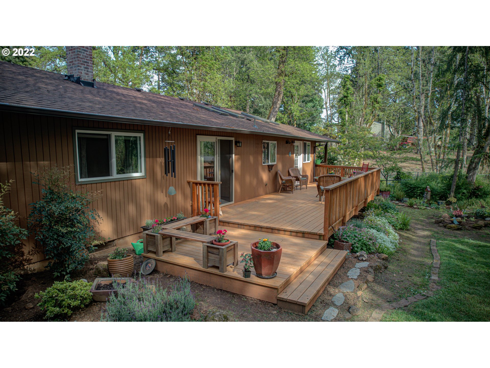 19352 South South End Road Oregon City, OR 97045 - Photo 29 of 32 Backyard