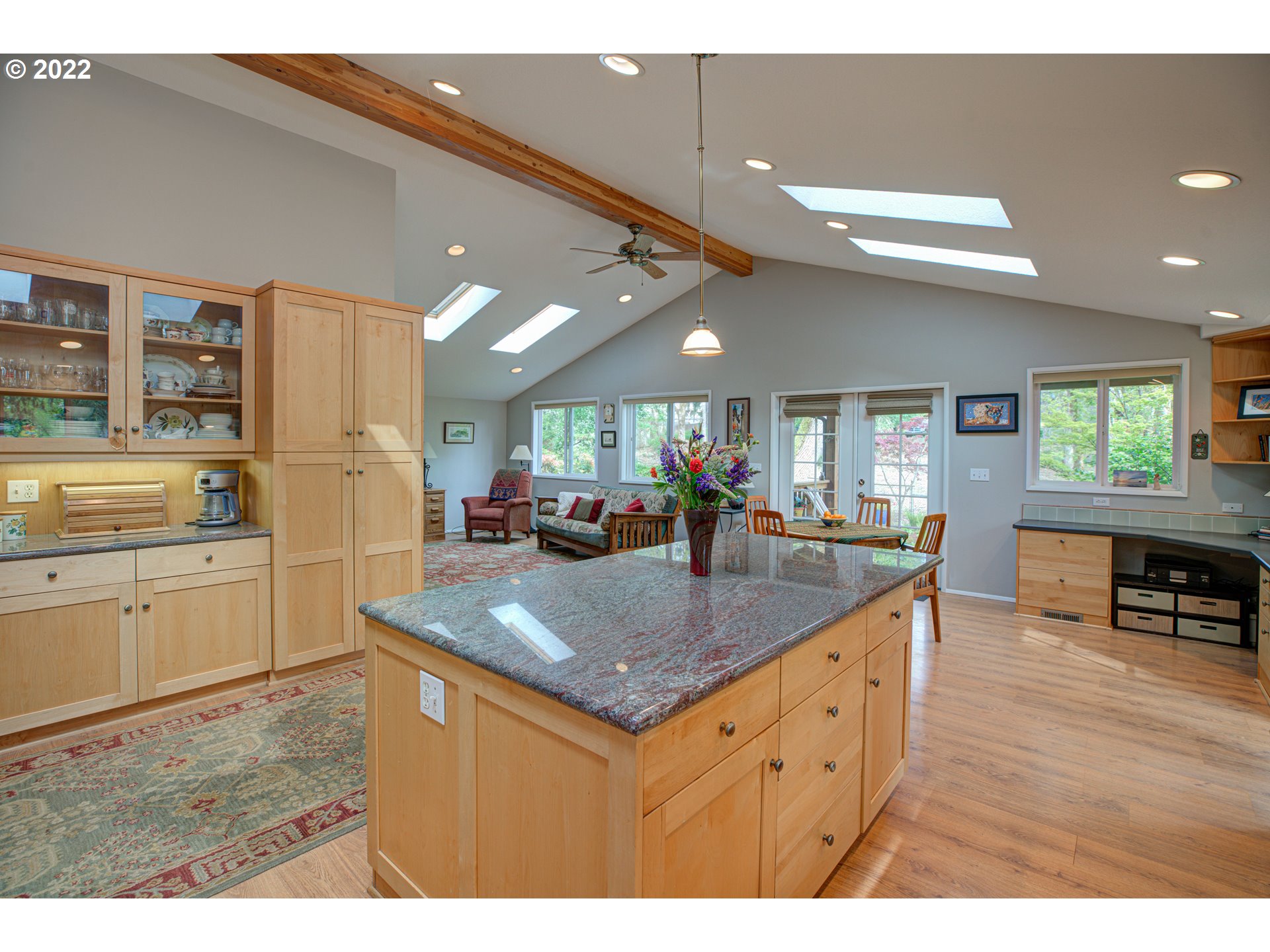 19352 South South End Road Oregon City, OR 97045 - Photo 6 of 32 Great Room