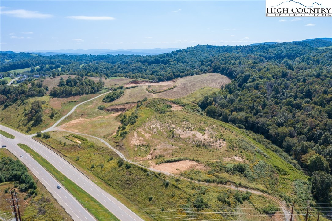 421 US Highway 421 Boone, NC 28607 - Photo 10 of 27