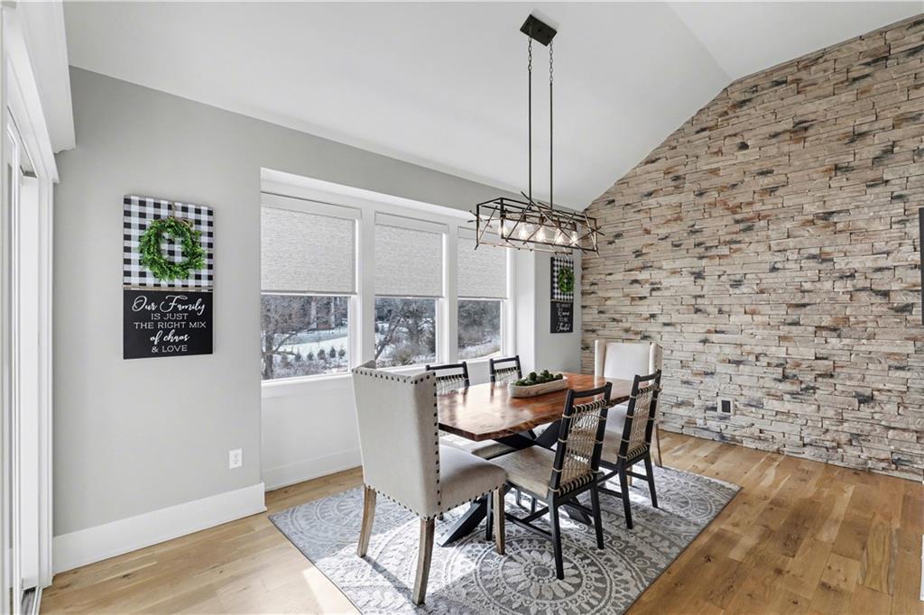 22525 West 87th Terrace Lenexa, KS 66227 - Photo 12 of 44