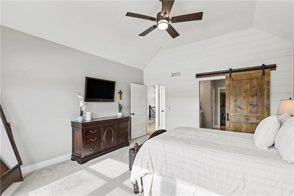 22525 West 87th Terrace Lenexa, KS 66227 - Photo 18 of 44