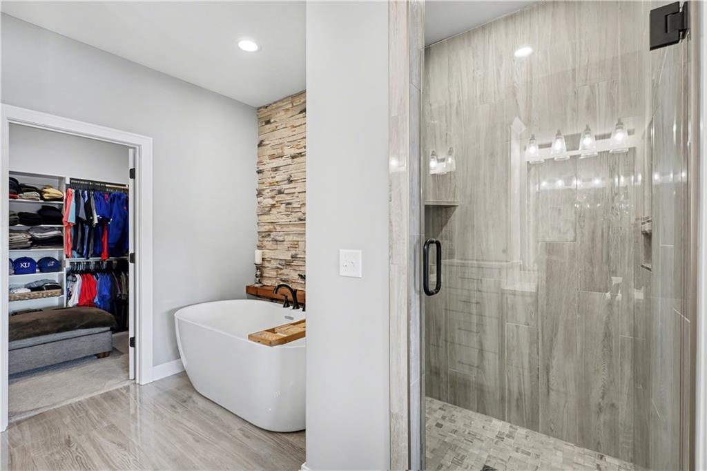 22525 West 87th Terrace Lenexa, KS 66227 - Photo 21 of 44