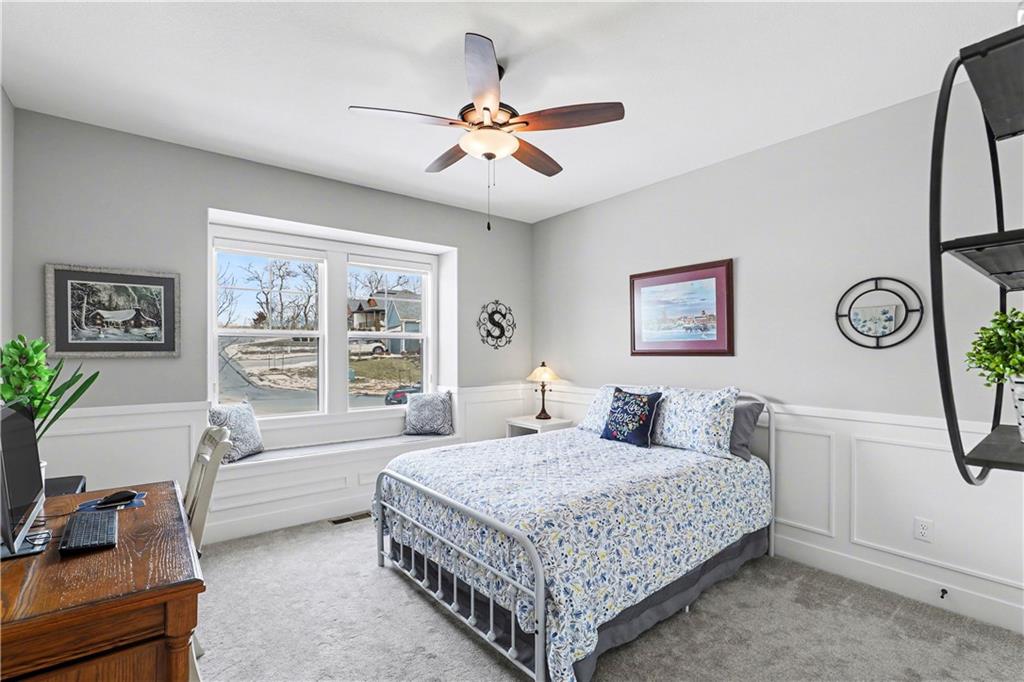 22525 West 87th Terrace Lenexa, KS 66227 - Photo 23 of 44