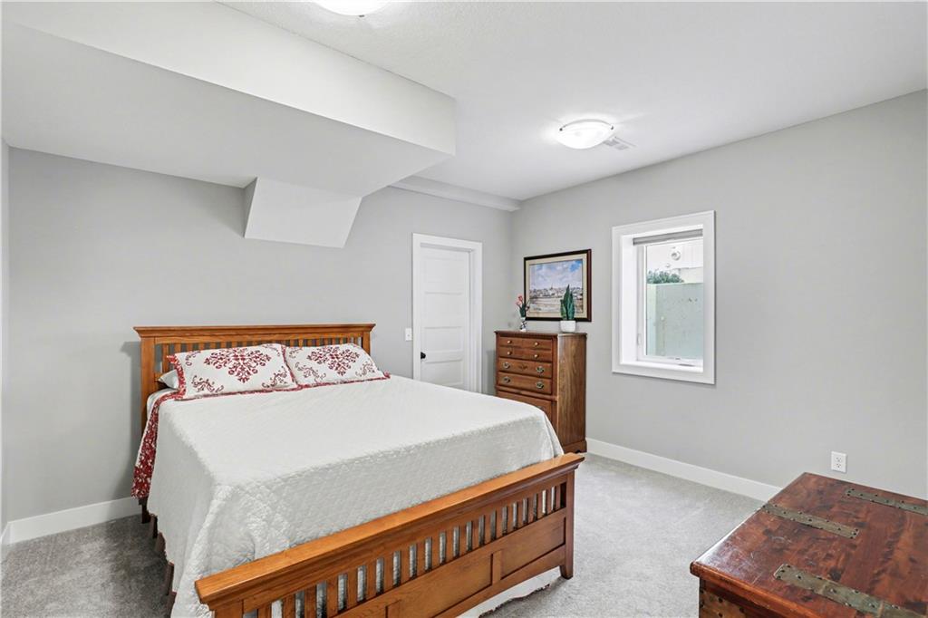 22525 West 87th Terrace Lenexa, KS 66227 - Photo 32 of 44