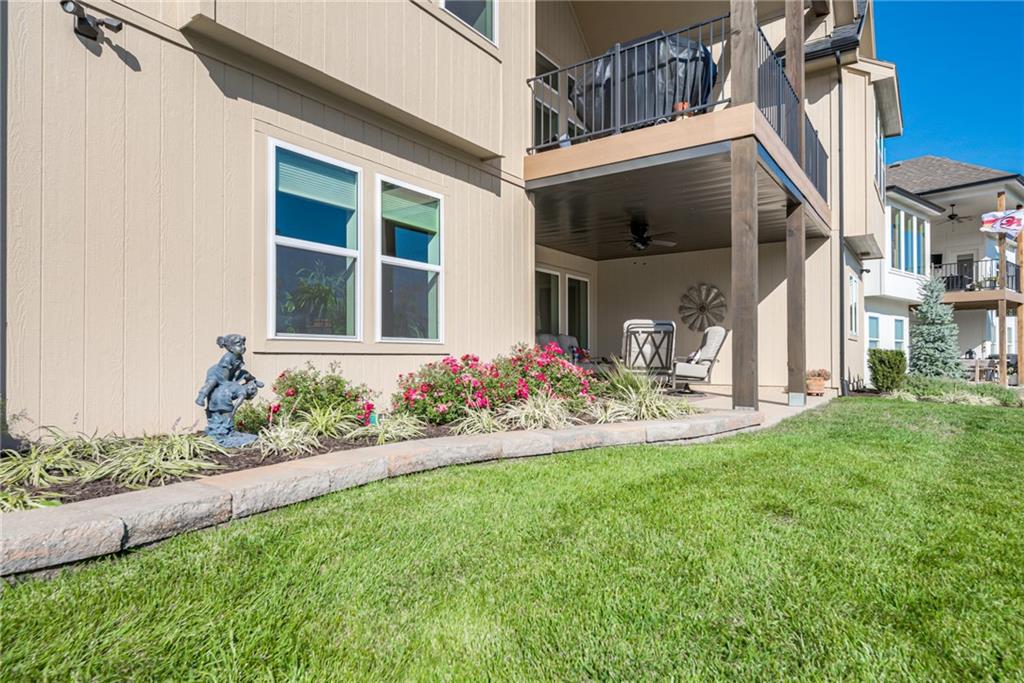22525 West 87th Terrace Lenexa, KS 66227 - Photo 36 of 44