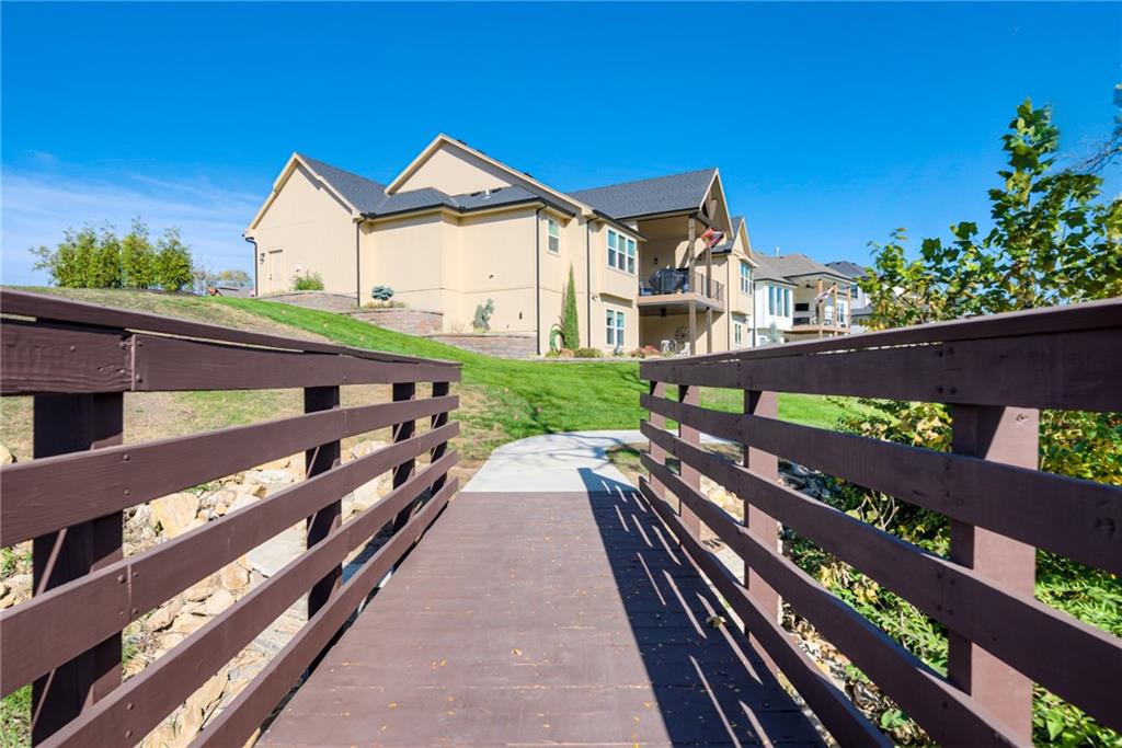 22525 West 87th Terrace Lenexa, KS 66227 - Photo 38 of 44